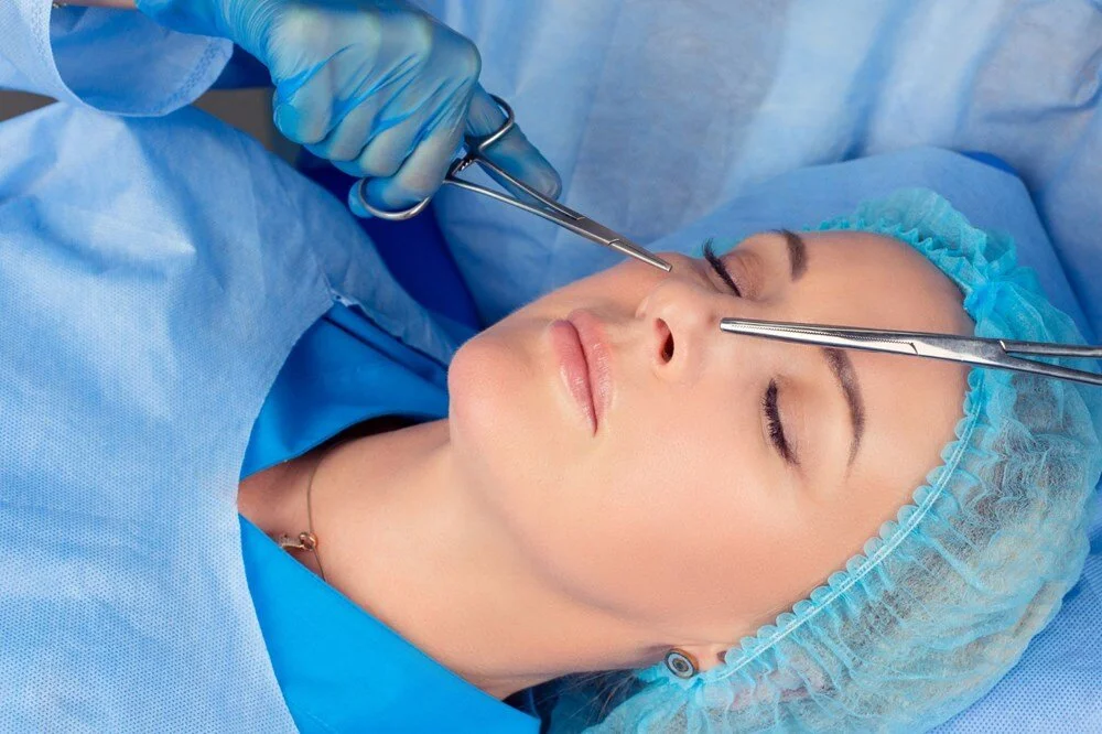 Rinoplasti Cerrahisi: Operasyon Detayları ve Sonuçları
